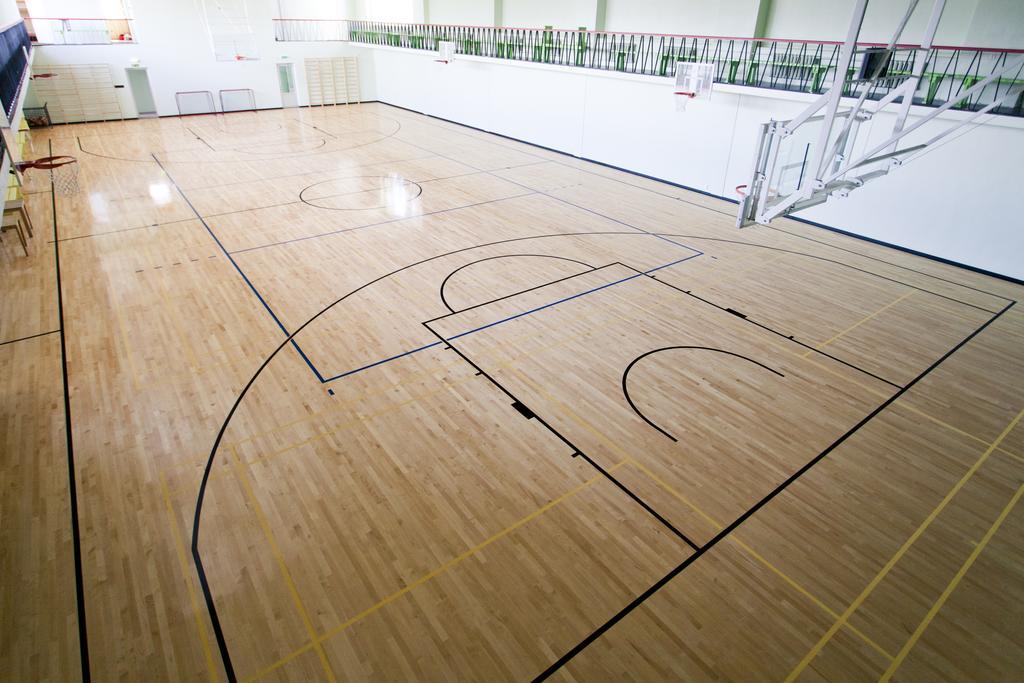 Sports Centre Haapsalu Hostel Exterior photo